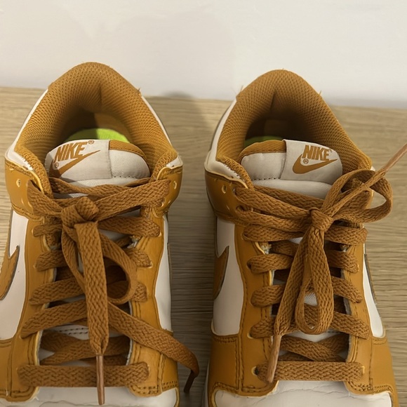 COPY - Nike Low Dunk in Gold/Phantom - Picture 5 of 6